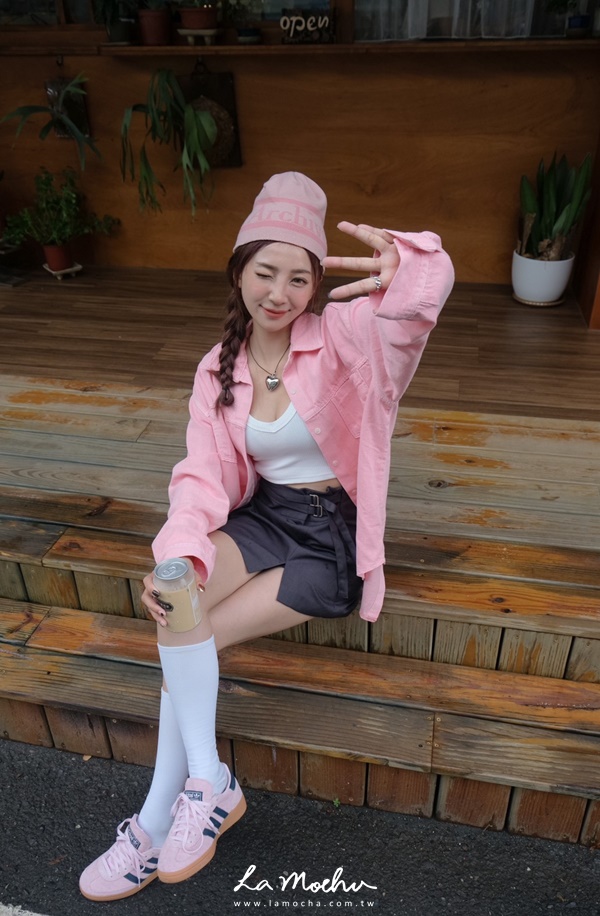 側腰扣辣妹短裙
